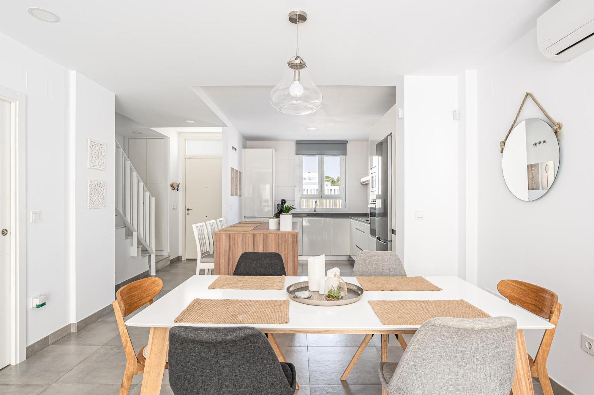 Appartement Casa La Playa-conil Vacaciones De Lujo En Conil Con Todas Comodidades Netflix-hbo-disney-canales De Futbol-wifi Alta Velocidad-smart Tv 65
